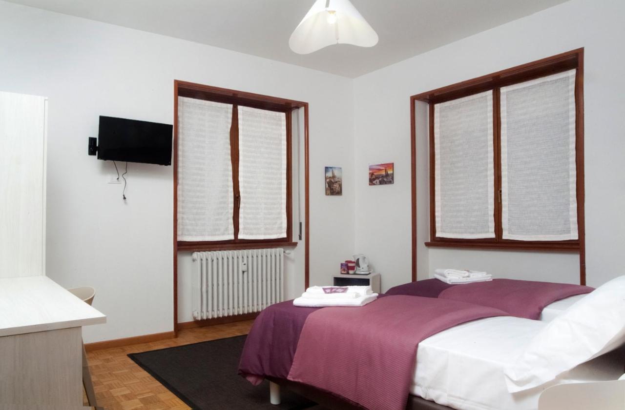 CityWalls Guest House Bergamo Esterno foto