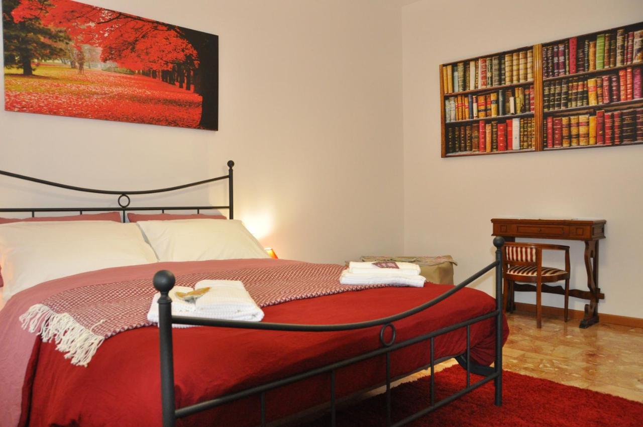 CityWalls Guest House Bergamo Esterno foto