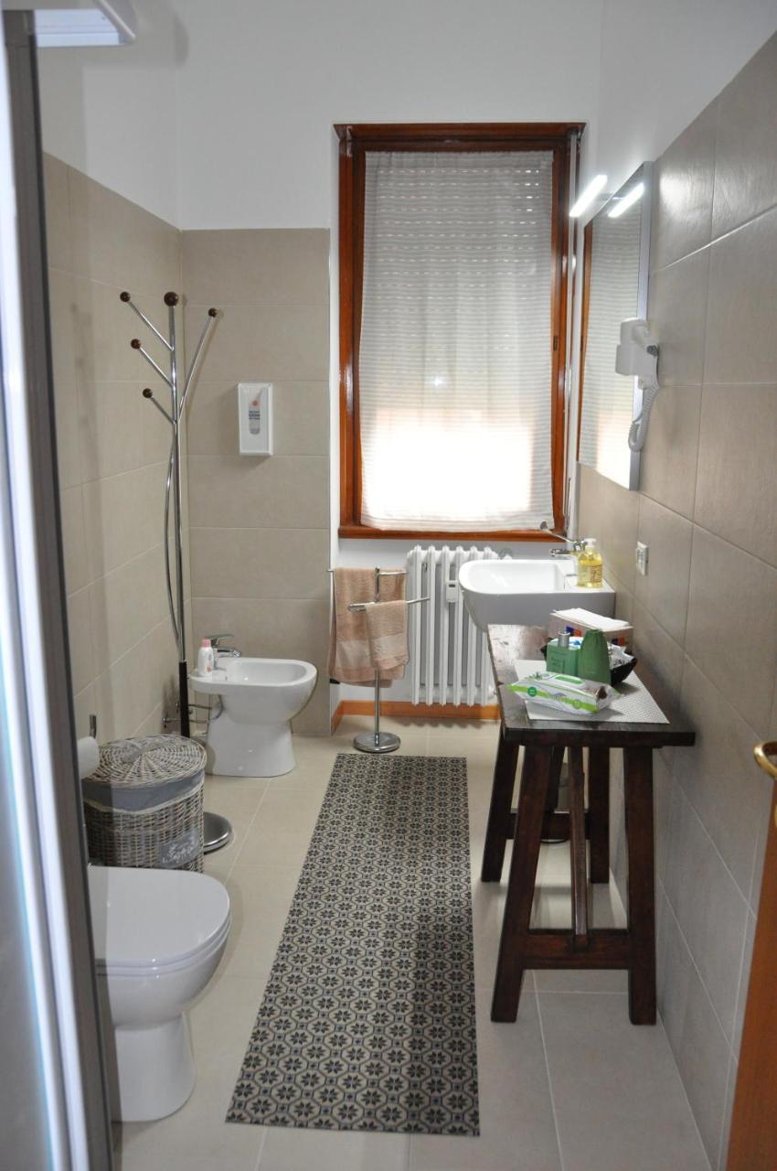 CityWalls Guest House Bergamo Esterno foto